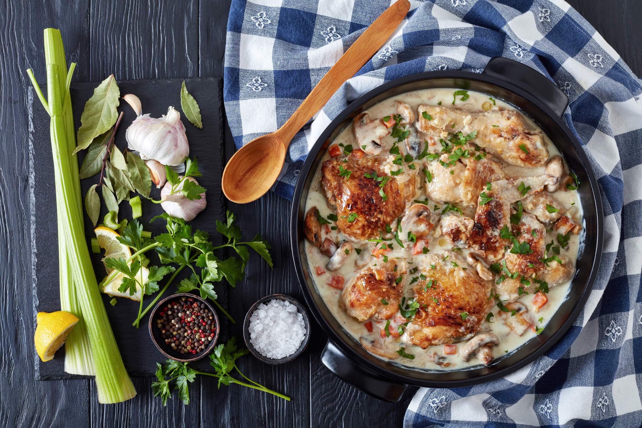 Receta de fricasé de pollo con verduras y crema de leche